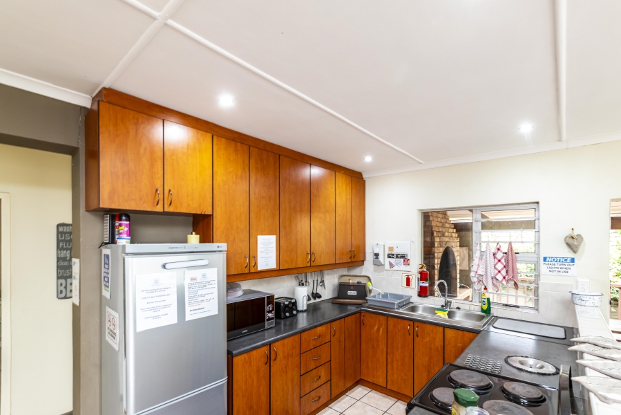 6 Bedroom Property for Sale in Dorchester Heights Eastern Cape